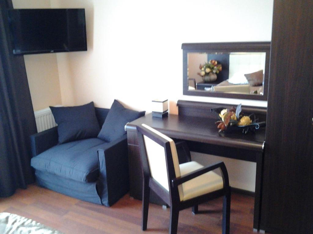Hotel Skarpa Сейни Стая снимка