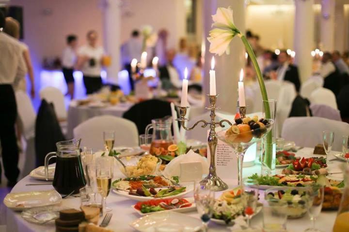 Hotel Skarpa Сейни Екстериор снимка
